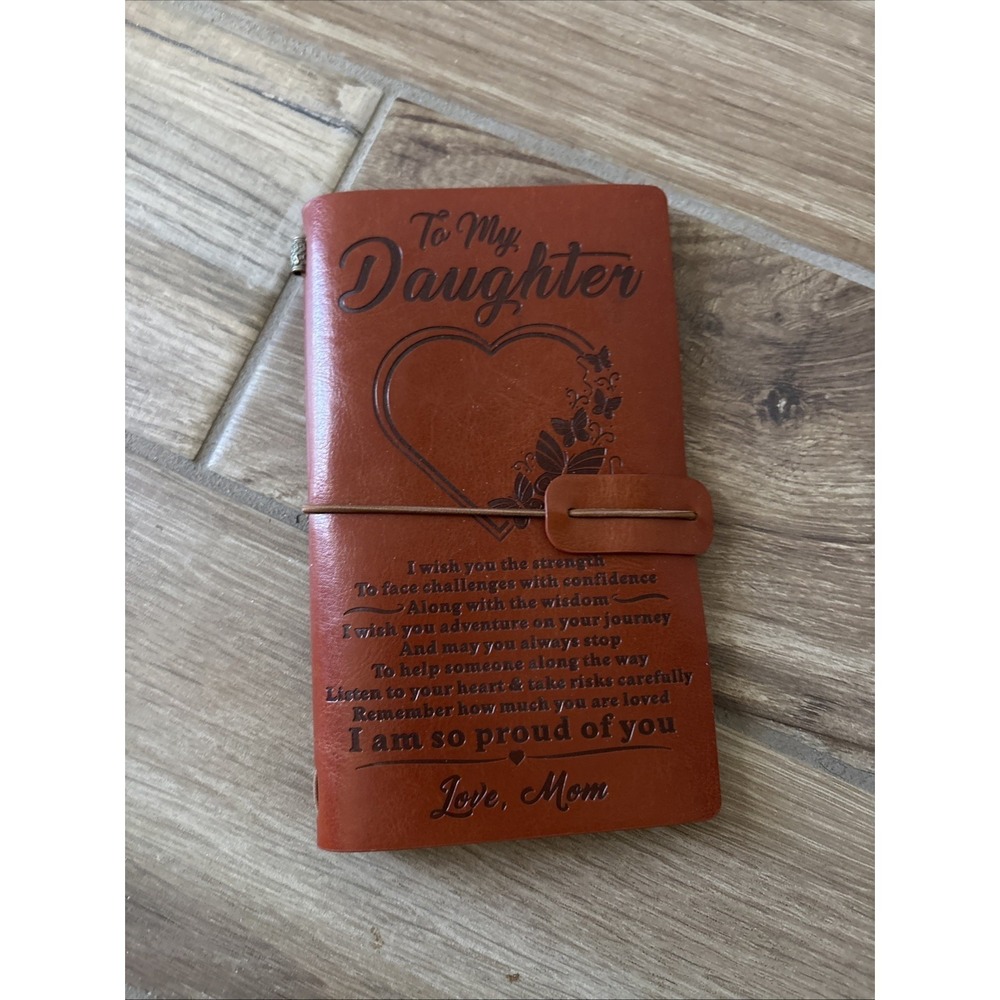 To My Daughter Love, Mom - Leather Bound Journal‎